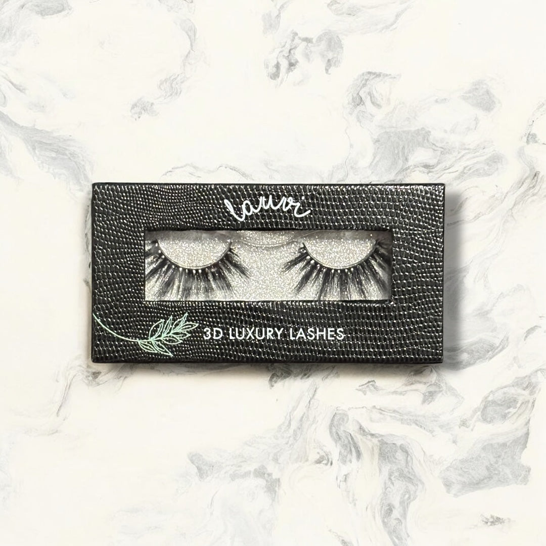 The “FERRY” Lash