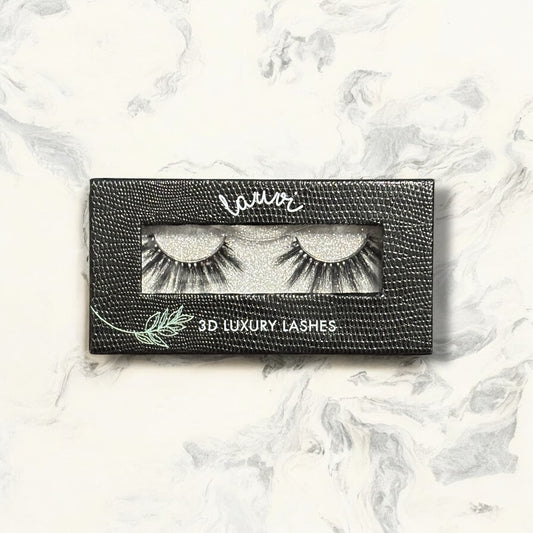 The “FERRY” Lash