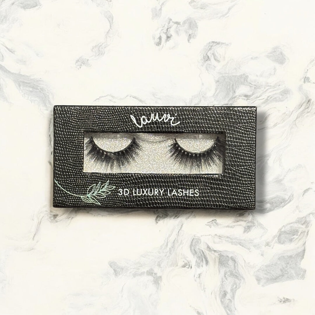 The “JUNE” Lash